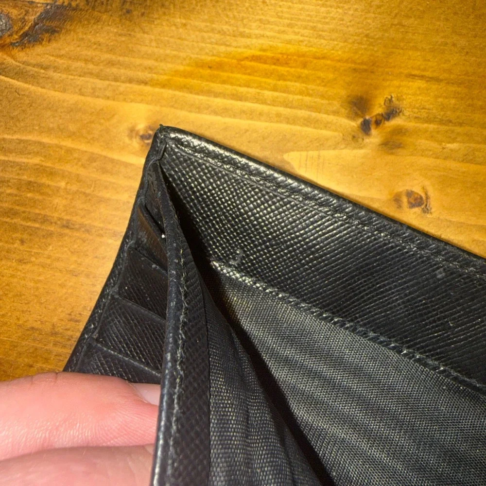 Prada Vintage Black Saffiano Leather Tri-Fold Wallet Triangle Logo Project Piece - Picture 6 of 16